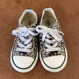 Toddler cheetah print Converse All Star shoes